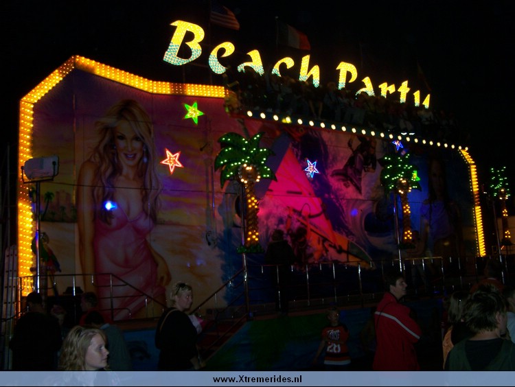 Beach Party (1).JPG (94189 bytes)
