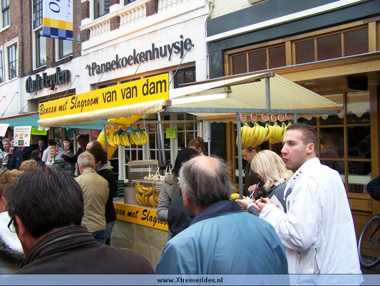 Leiden 3 oktober 2009.jpg (1).JPG (150130 bytes)
