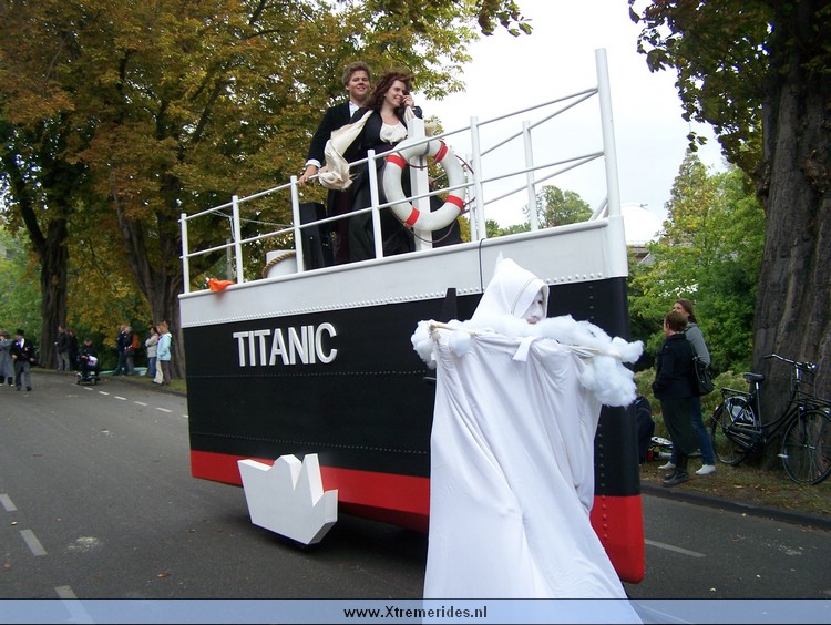 Leiden 3 oktober 2009.jpg (53).JPG (139131 bytes)