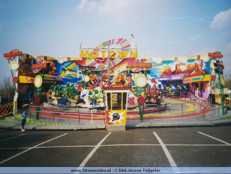 998 (3).jpg (125545 bytes)