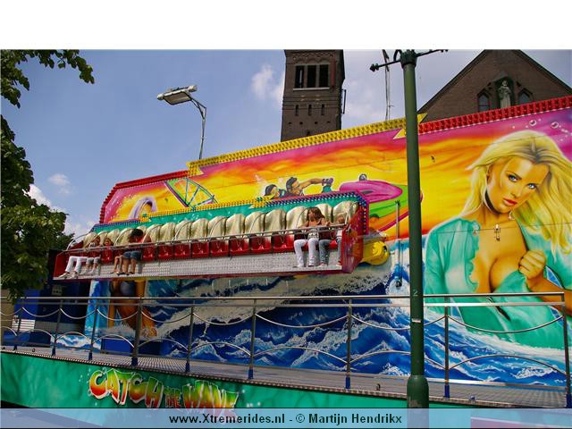 Catch the wave.jpg (99367 bytes)
