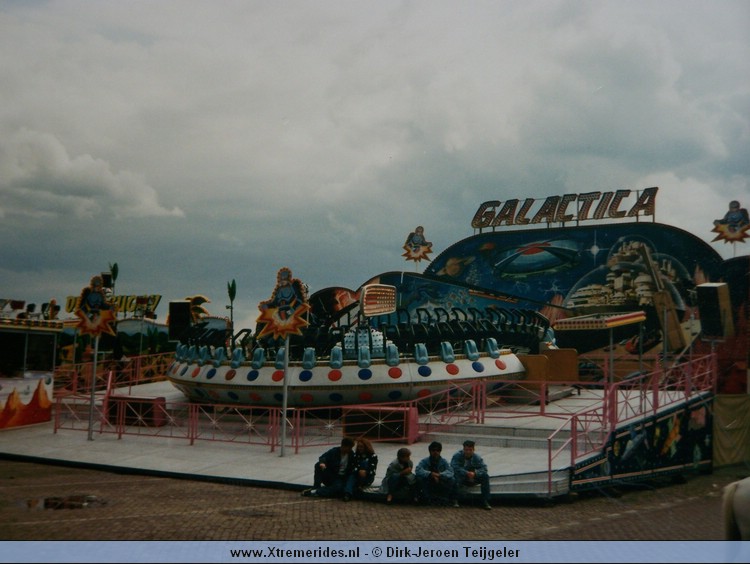 Galactica.jpg (93947 bytes)