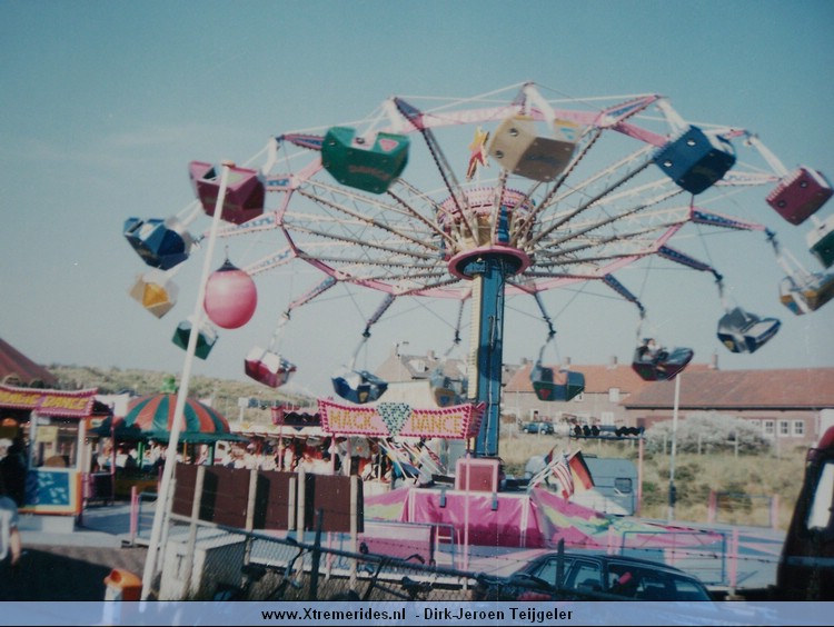 Magic Dance.jpg (110645 bytes)