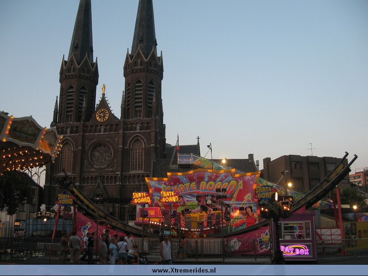 Skate Board.JPG (96667 bytes)