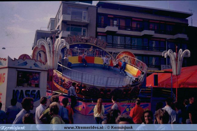 SwingTime.jpg (74281 bytes)