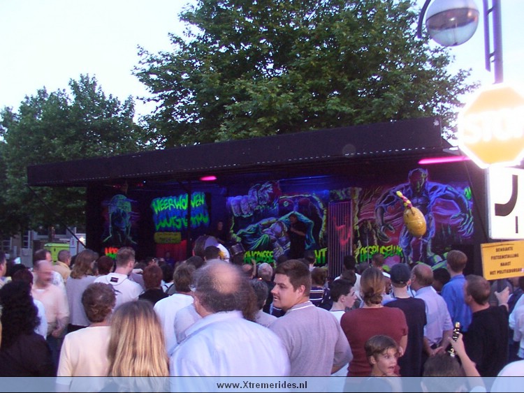 Weerwolfshow 2.jpg (135643 bytes)