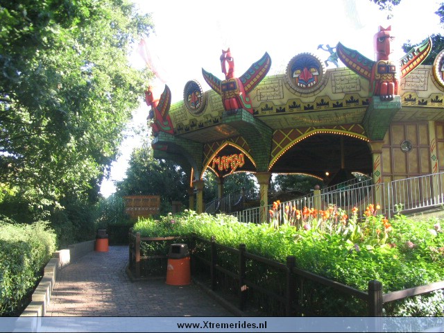 Bobbejaanland2004 (24).jpg (128381 bytes)