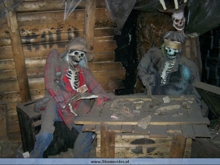 FortFun2008 (14).JPG (110288 bytes)