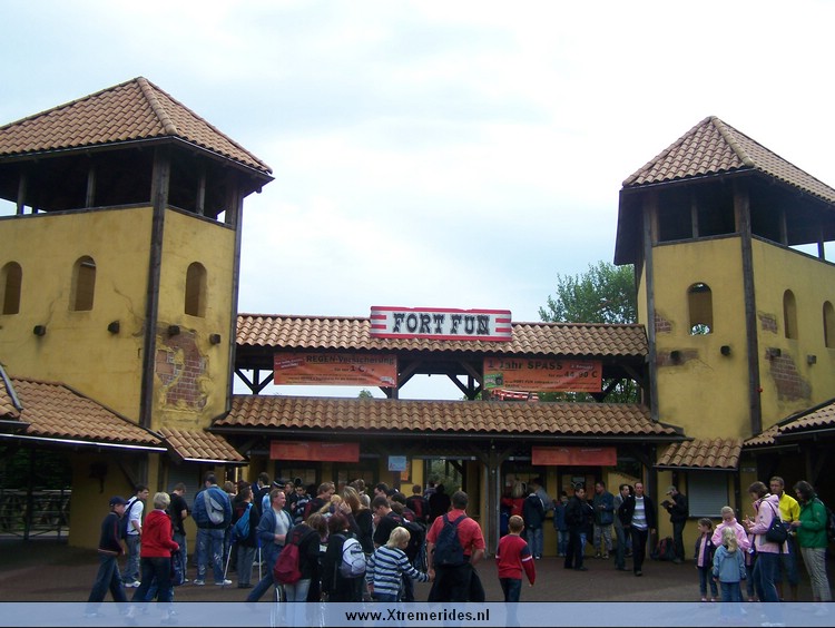 FortFun2008 (21).jpg (108445 bytes)
