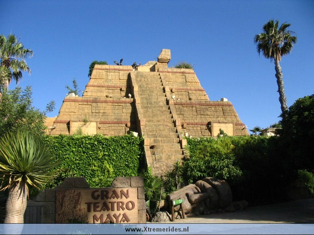 PortAvontura (55).JPG (105739 bytes)