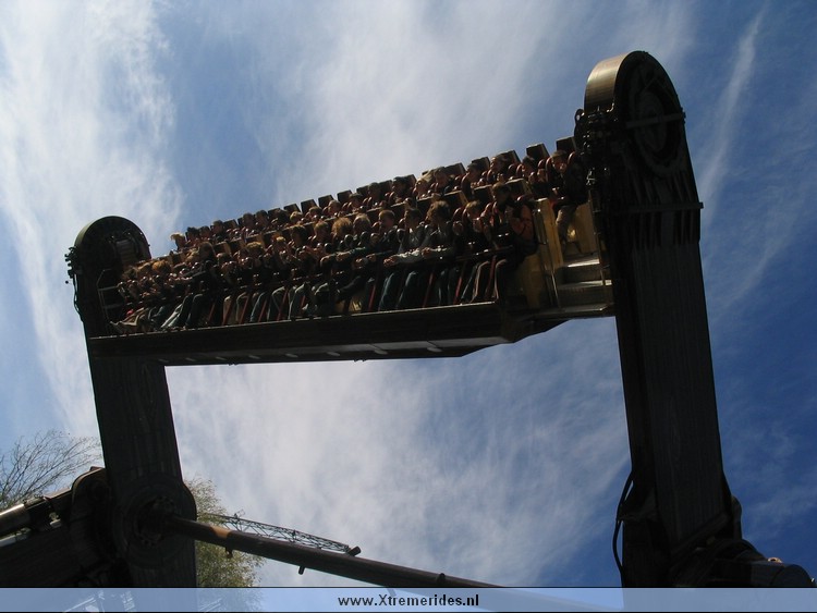 WalibiBelgie2005 (11).JPG (83638 bytes)