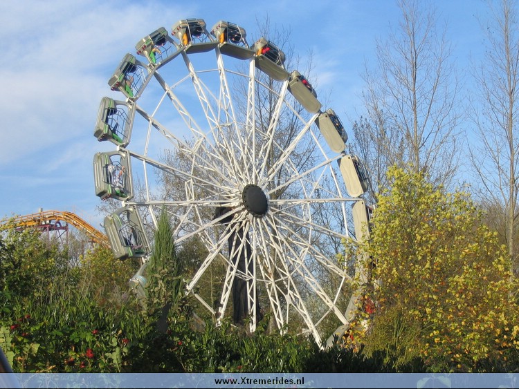 WalibiBelgie2005 (22).jpg (179609 bytes)