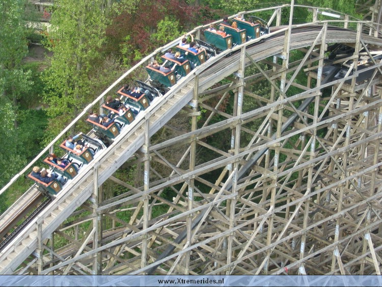 WalibiBelgie2005 (3).jpg (190745 bytes)