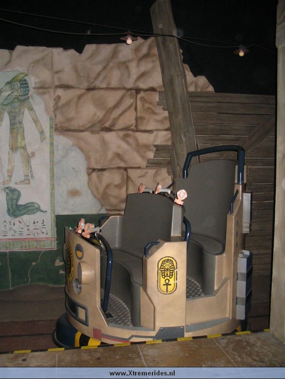 WalibiBelgie2005 (4).JPG (97469 bytes)