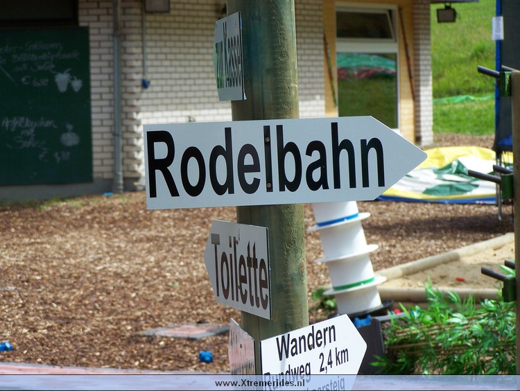RodelbaanBruchhaussen2008 (13).JPG (124542 bytes)
