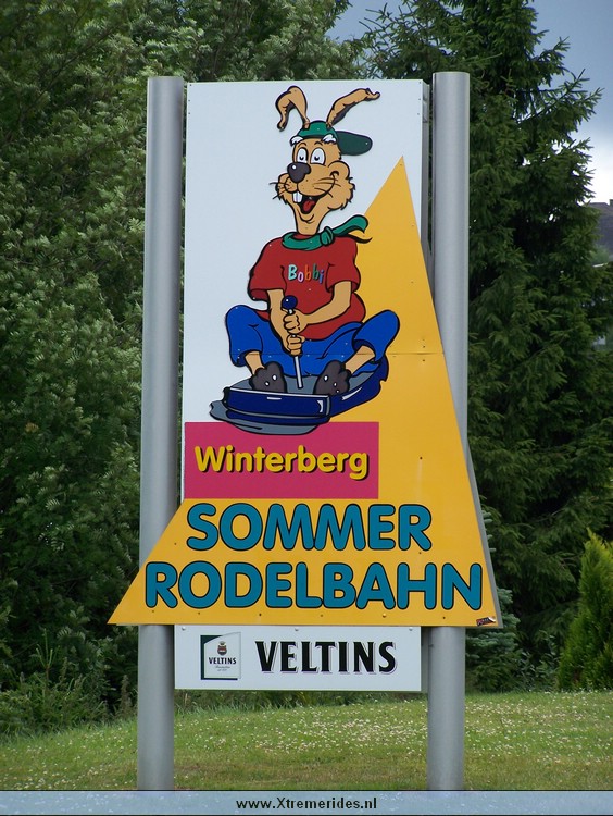 RodelbaanWinterberg2008.jpg (156276 bytes)