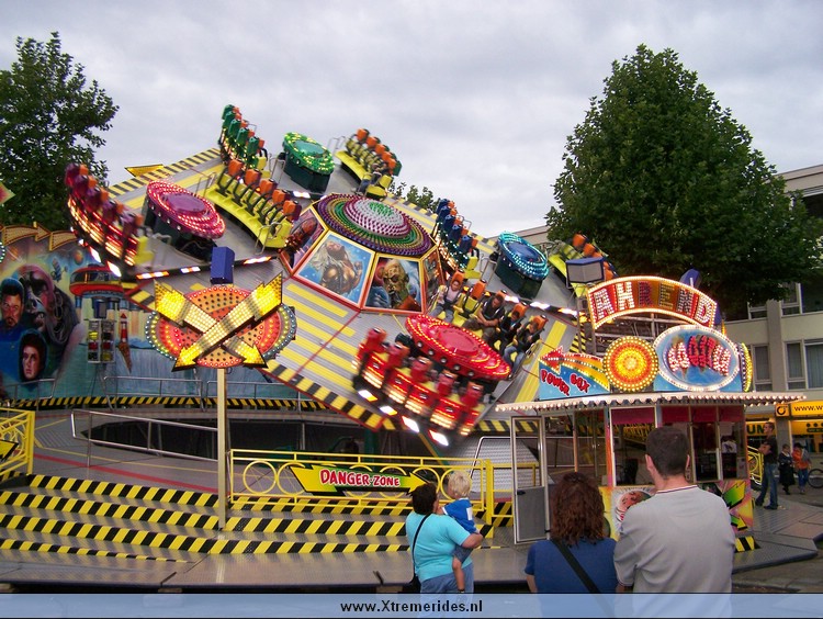 Booster (3).JPG (173789 bytes)