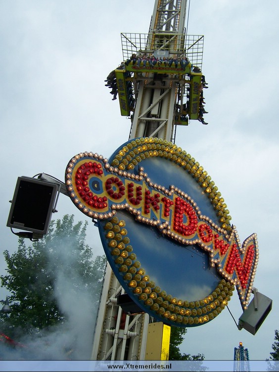 Countdown (5).JPG (120843 bytes)