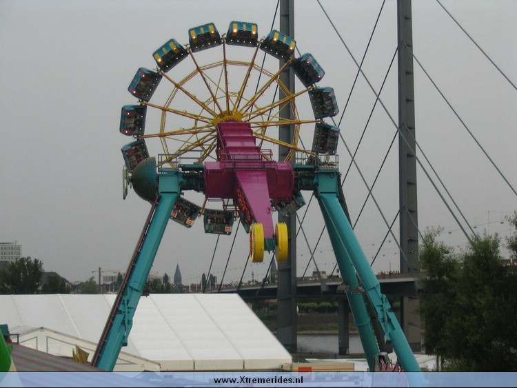 Imporator (56).jpg (100307 bytes)