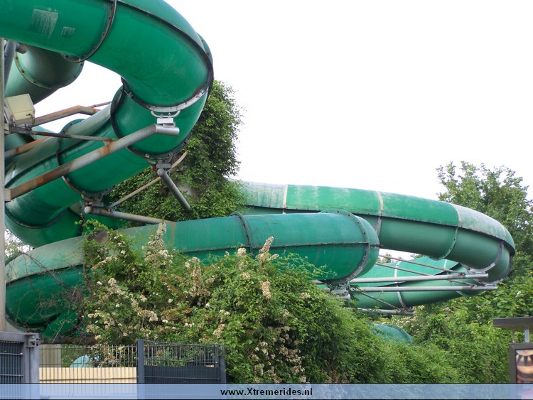 Aqualand.jpg.JPG (130398 bytes)