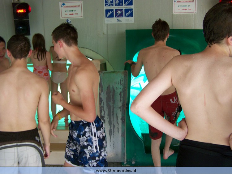 Aqualand.jpg (32).JPG (95104 bytes)
