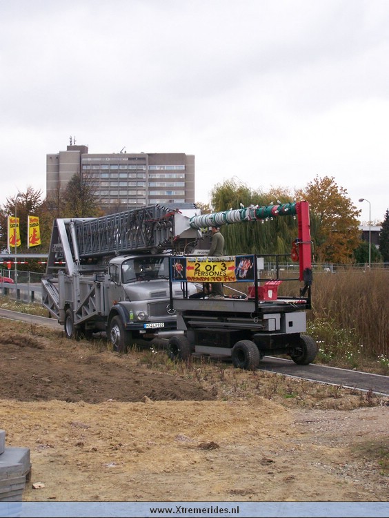 oktoberfeestsittard17okt2007.JPG (122445 bytes)