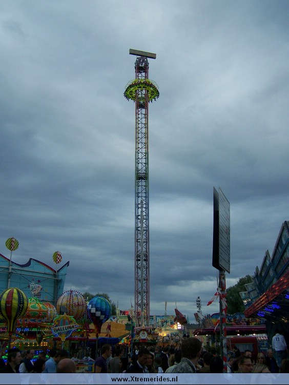 Dusseldorfrheinkirmes2008 (75).JPG (84714 bytes)