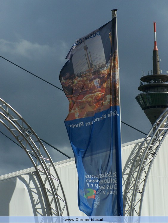 Dusseldorfrheinkirmes2008 (97).jpg (97750 bytes)