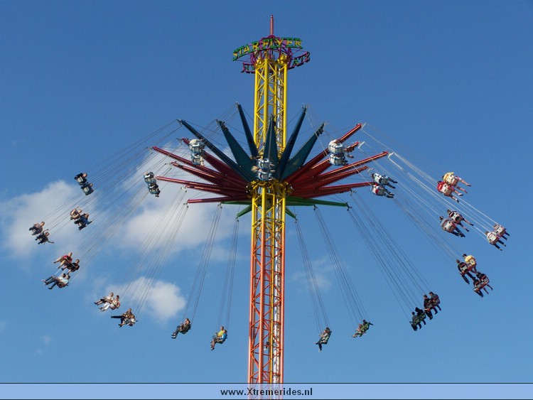 DusseldorfRheinkirmes2009 (16).jpg (86526 bytes)